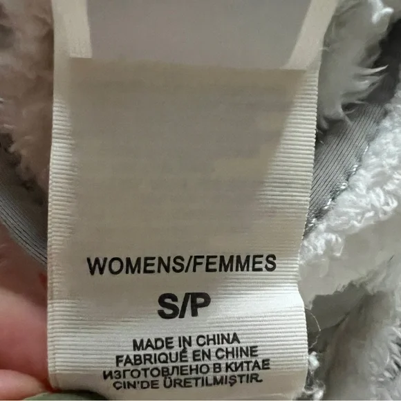 The North Face women’s fleece winter gloves - Picture 3 of 3